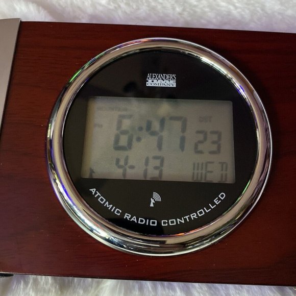 Atomic Radio Controlled Digital Desk Clock Woodgrain Silver Battery Operated - Picture 2 of 7